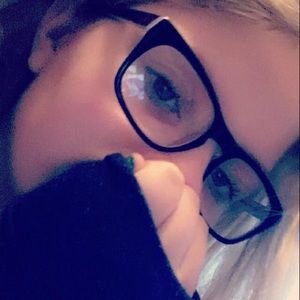 Meet your Posher, Aliya